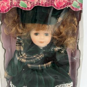 TOTSY “PORCELAIN CLASSIC BEAUTY” Doll